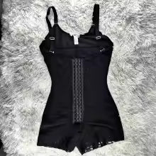 SilhouettePro™, Faja Tres Lineas Broches